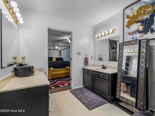 $269,500 | 2002 Colony Plaza, Jacksonville, NC 28546