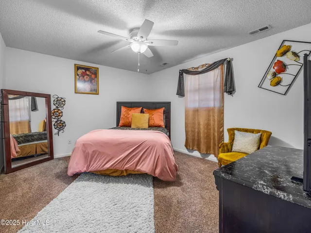 $269,500 | 2002 Colony Plaza, Jacksonville, NC 28546