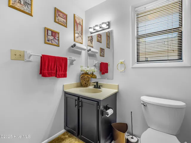 $269,500 | 2002 Colony Plaza, Jacksonville, NC 28546