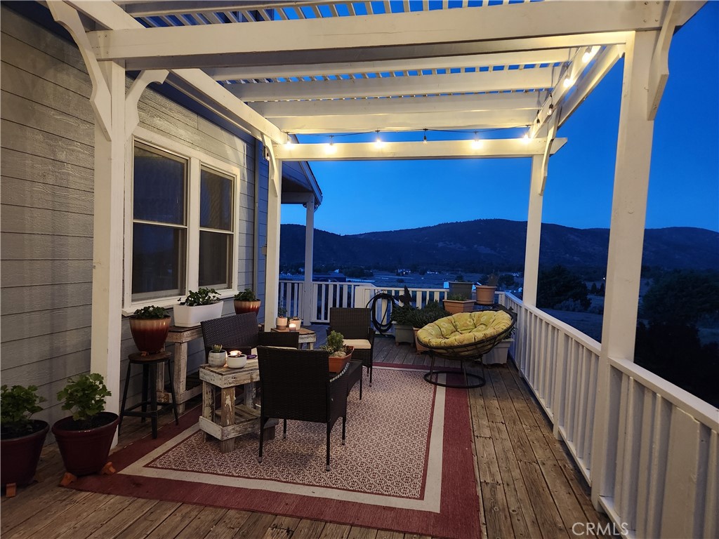 1014 Dusty Road Frazier Park, CA 93225 - Photo 4 of 40 a view of a balcony with chairs