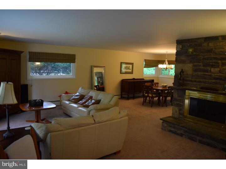 480 Howellville Road Berwyn, PA 19312 - Photo 22 of 25 Living Room
