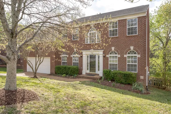 $3,300 | 808 Glenavon Court, Nashville, TN 37220