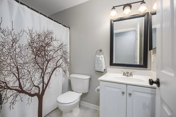 $3,300 | 808 Glenavon Court, Nashville, TN 37220