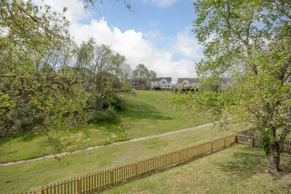 $3,300 | 808 Glenavon Court, Nashville, TN 37220
