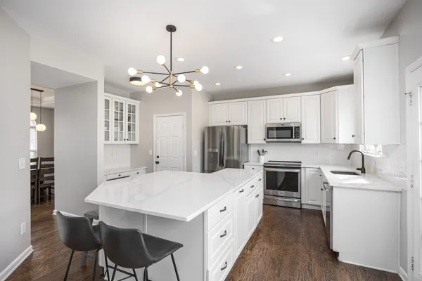 $3,300 | 808 Glenavon Court, Nashville, TN 37220