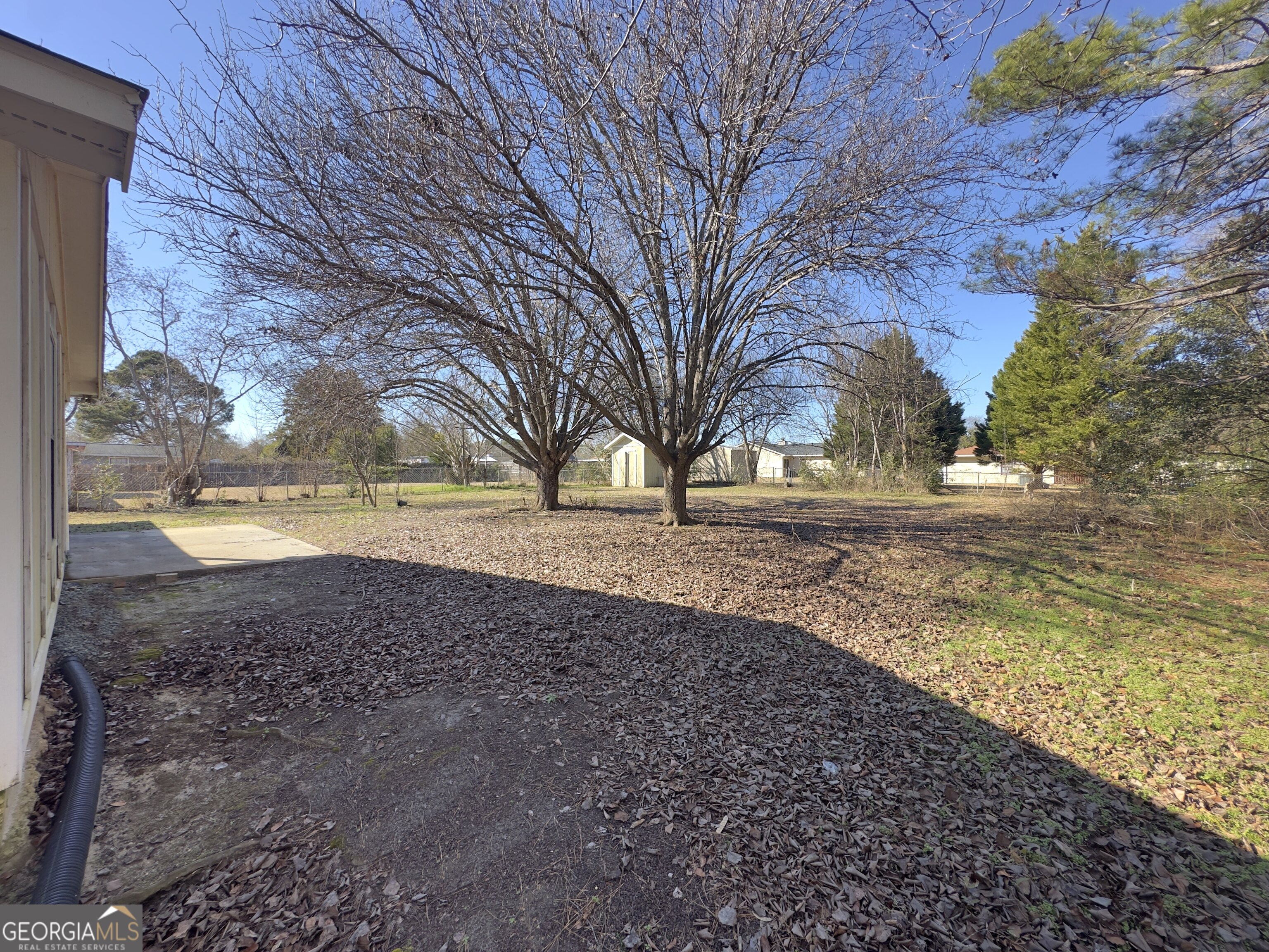 403 Fieldstone Road Warner Robins, GA 31093 - Photo 3 of 35