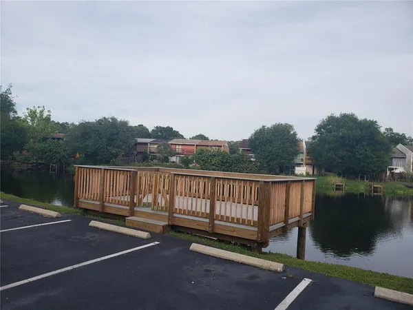$1,099 | 7100 Waterside Drive, Tampa, FL 33617