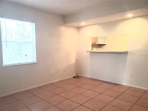 $1,099 | 7100 Waterside Drive, Tampa, FL 33617
