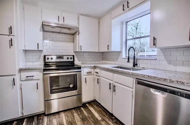 $1,995 | 8308 Peaceful Hill Lane, Unit A, Austin, TX 78748