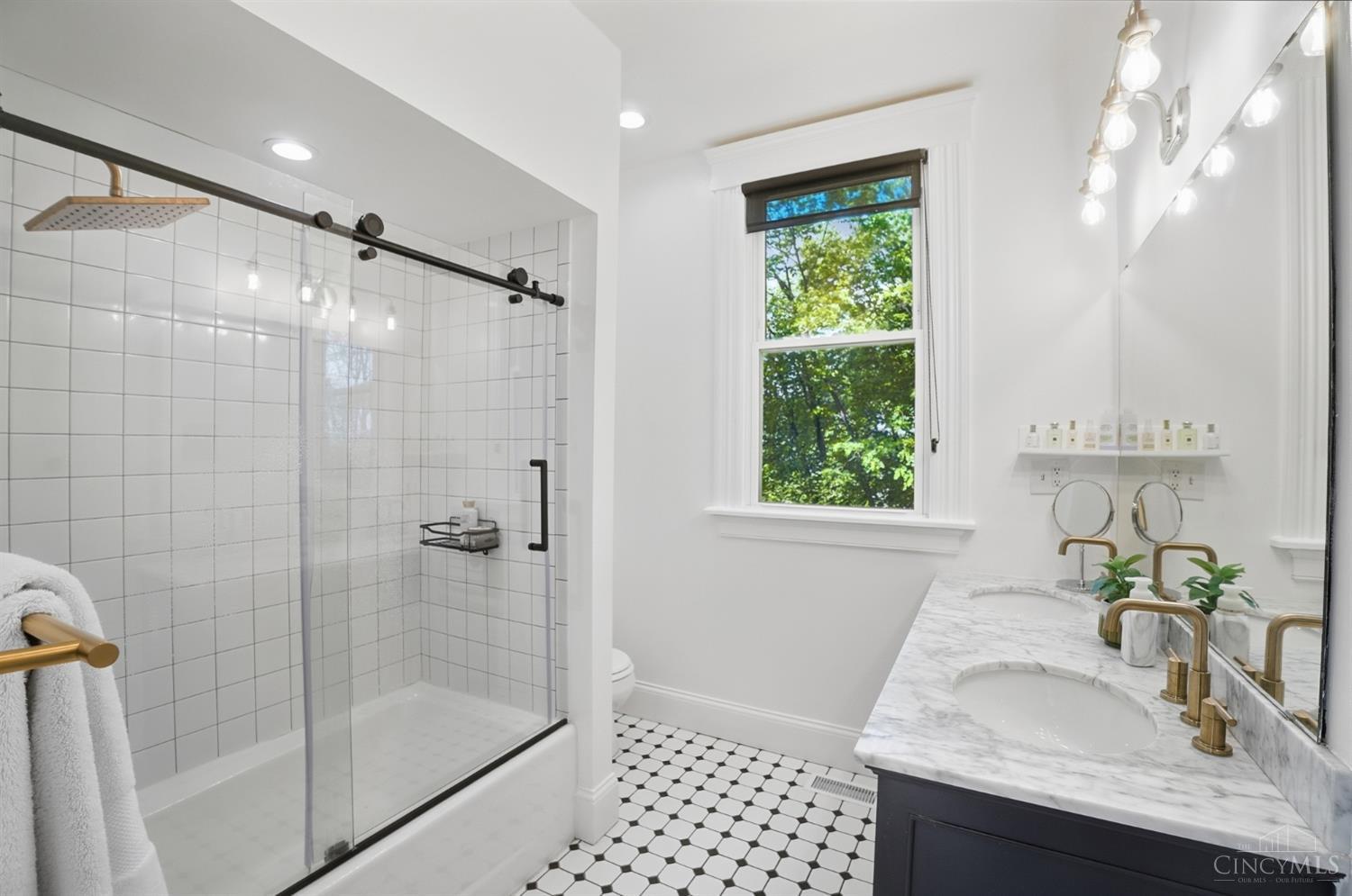 506 Boal Street Cincinnati, OH 45202 - Photo 39 of 69