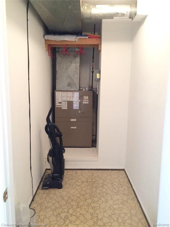 4913 East 10 Mile Road, Unit 6 Warren, MI 48091 - Photo 20 of 20