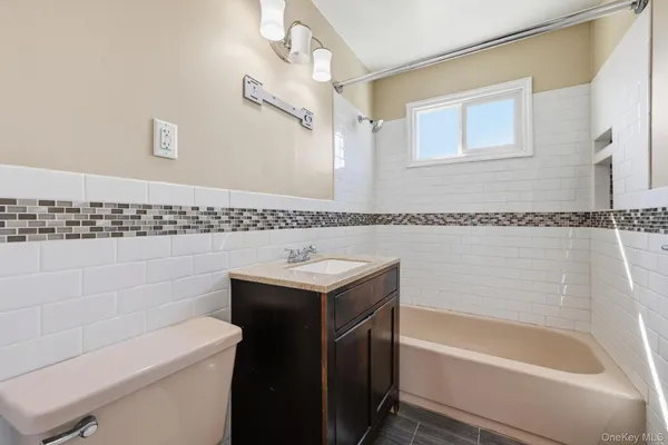 $2,600 | 144-10 256th Street, Unit 2 | Rosedale