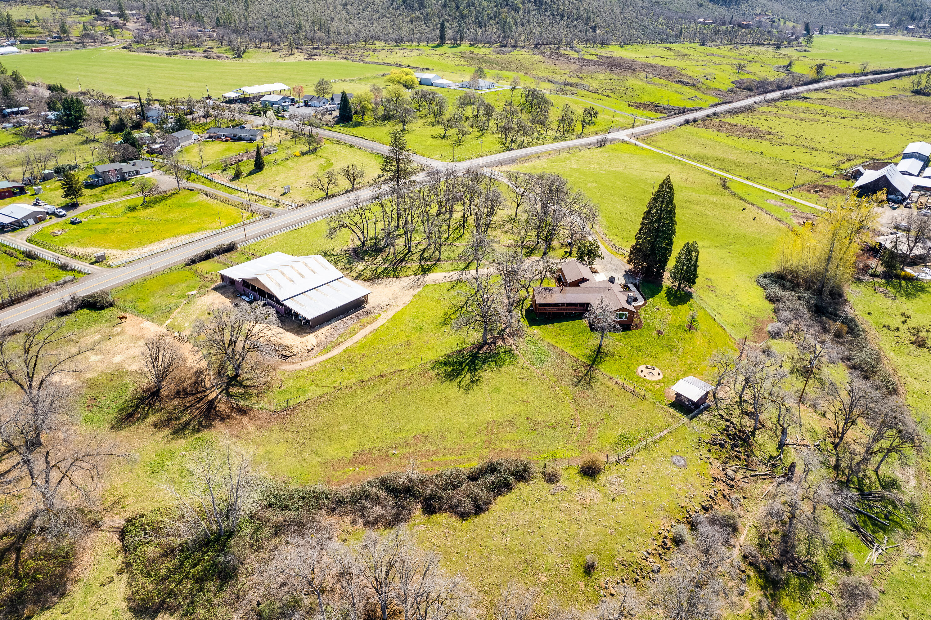 13615 Agate Road Eagle Point, OR 97524 - Photo 54 of 54 8