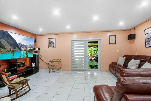 $480,000 | 5297 Northwest 190th Lane, Miami Gardens, FL 33055