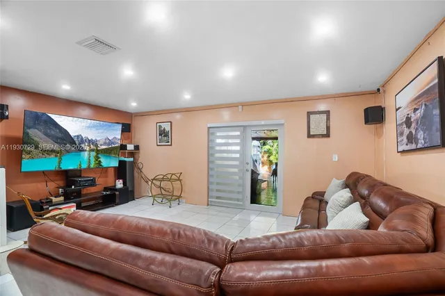 $480,000 | 5297 Northwest 190th Lane, Miami Gardens, FL 33055