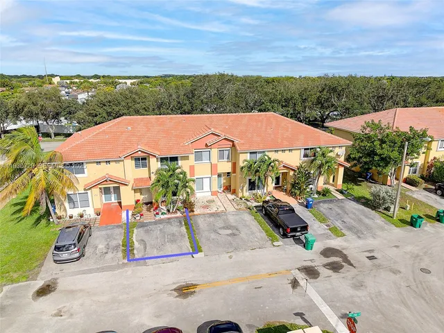 $480,000 | 5297 Northwest 190th Lane, Miami Gardens, FL 33055