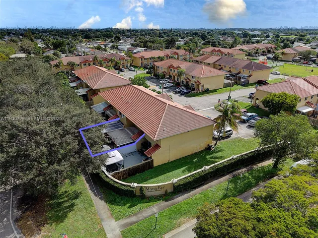 $480,000 | 5297 Northwest 190th Lane, Miami Gardens, FL 33055