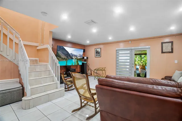 $480,000 | 5297 Northwest 190th Lane, Miami Gardens, FL 33055