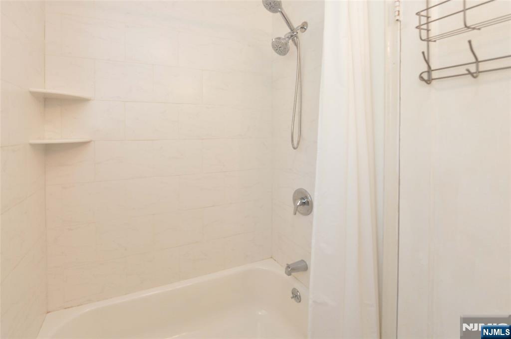970 Main Street, Unit H2 Hackensack, NJ 07601 - Photo 14 of 19