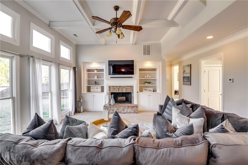 354 Silver Top Dr Southeast  