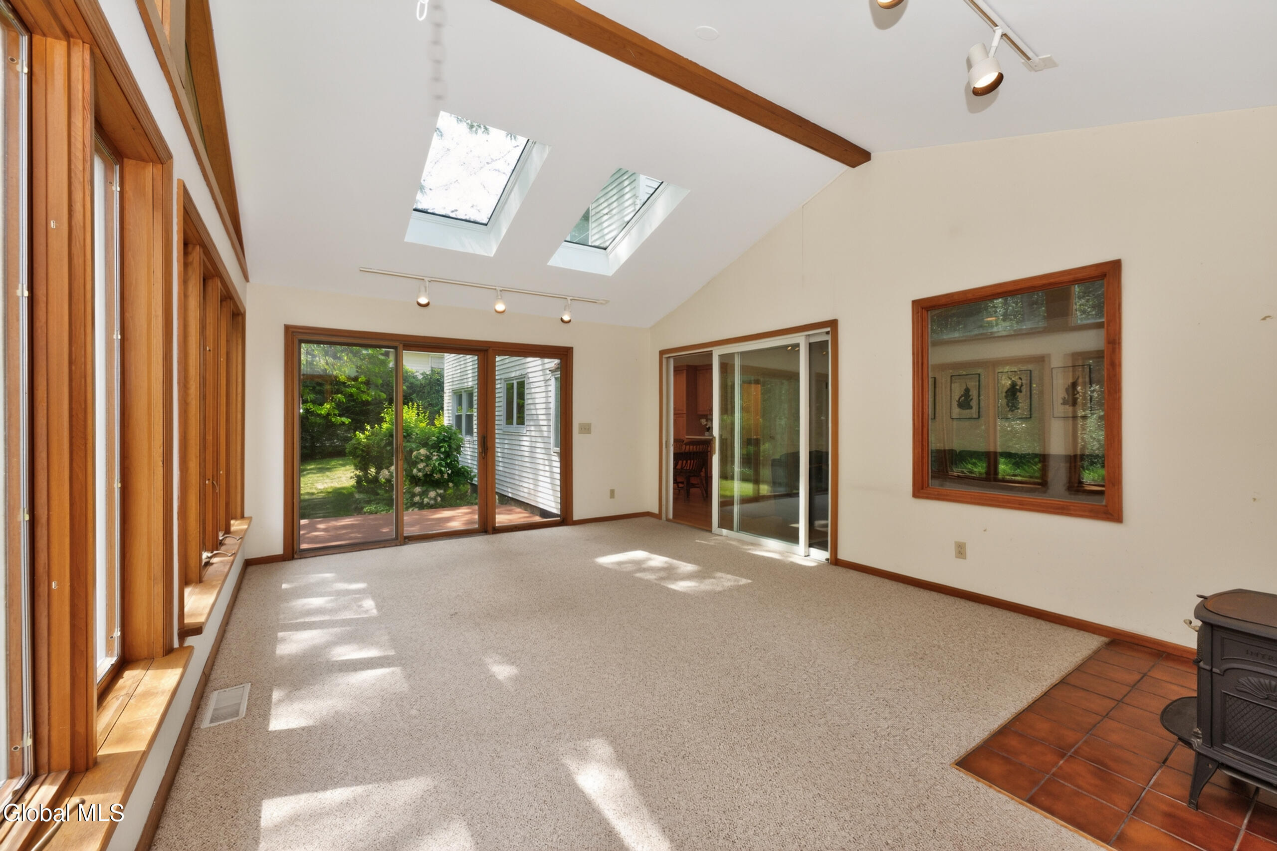 1222 Hempstead Road Niskayuna, NY 12309 - Photo 32 of 52 6 Sunroom 4