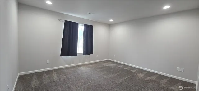 $2,800 | 5011 Kenrick Street Southeast, Lacey, WA 98503