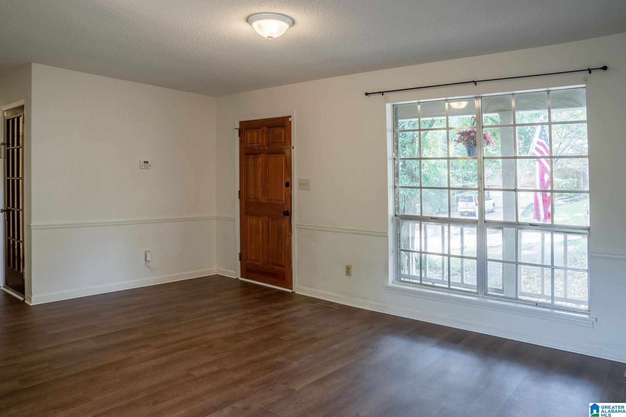 2420 Jana Road Birmingham, AL 35235 - Photo 4 of 26