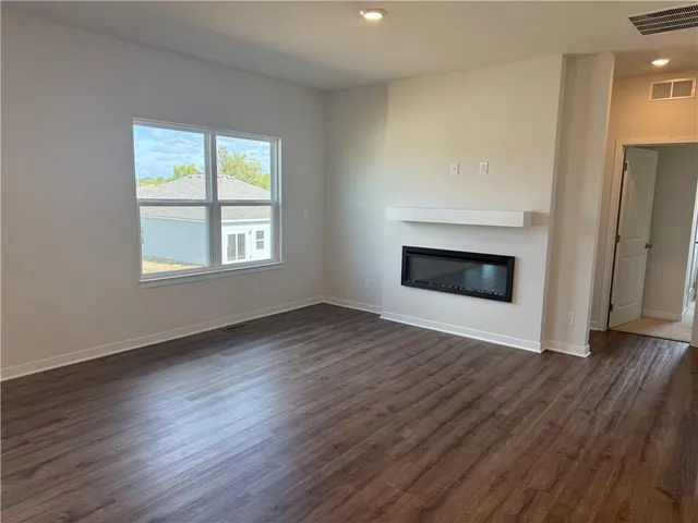 $329,990 | 2210 Crestview Court, Raymore, MO 64083