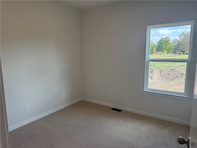 $329,990 | 2210 Crestview Court, Raymore, MO 64083