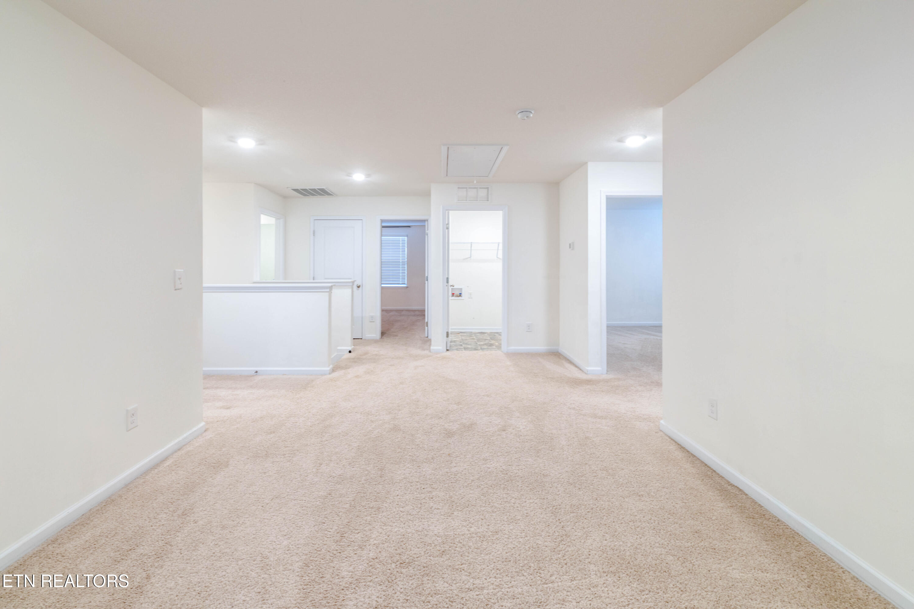 213 Ibis Loop Oak Ridge, TN 37830 - Photo 33 of 45 755A1393-Edit