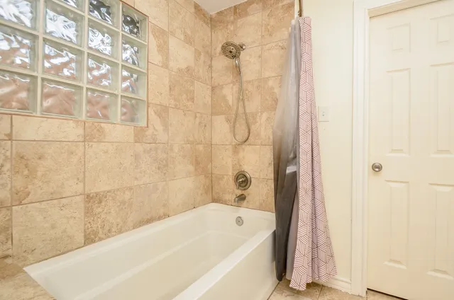 $3,875 | 4315 Fernwood Drive, Houston, TX 77021