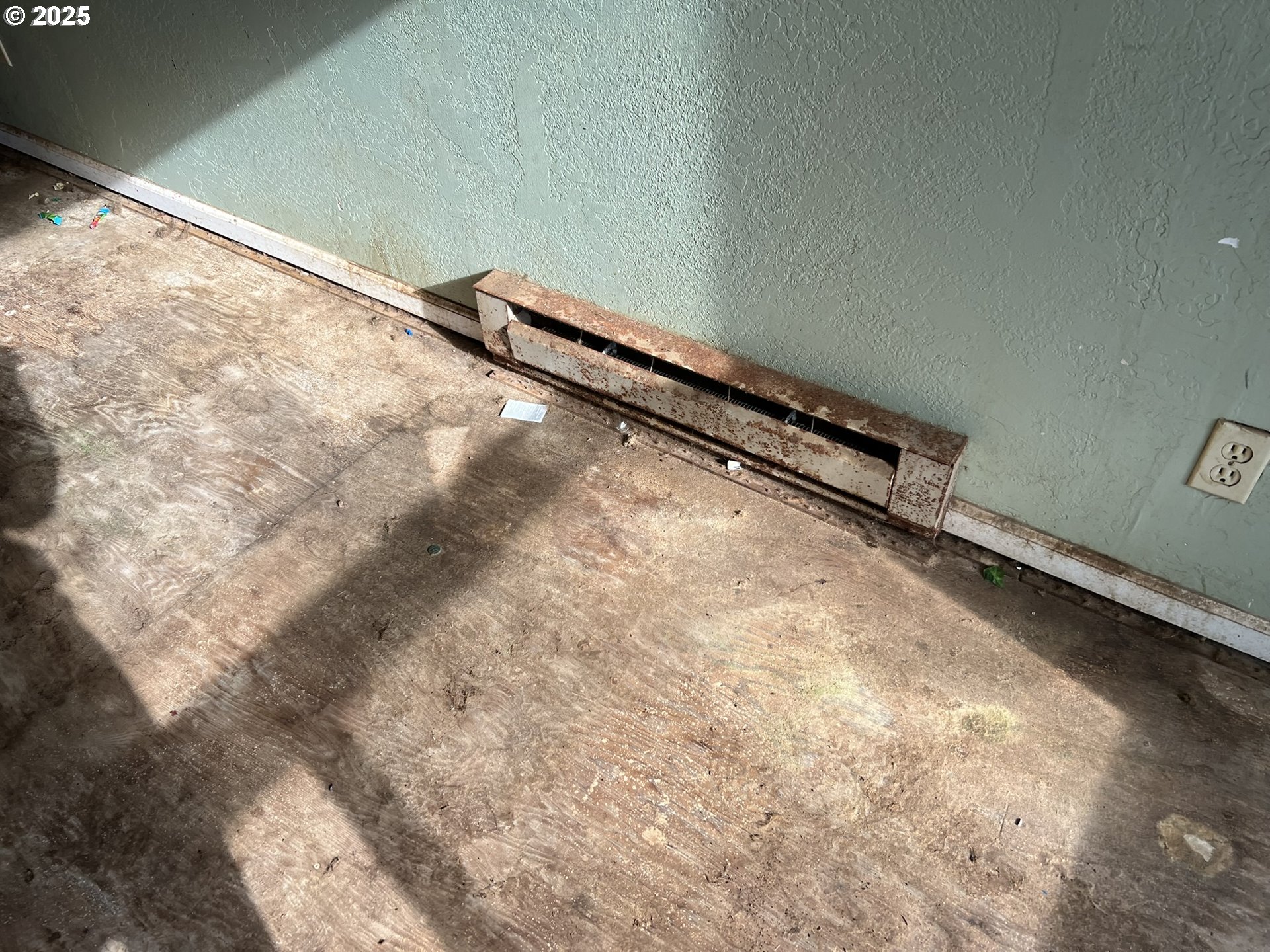 1032 Marina Heights Road Brookings, OR 97415 - Photo 17 of 43 a view of a room with rack on the wall