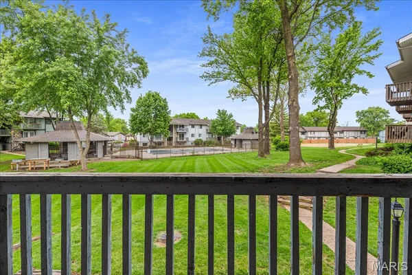 $114,900 | 1722 Gascony Parc Drive, Unit 1722, Lake St. Louis, MO 63367