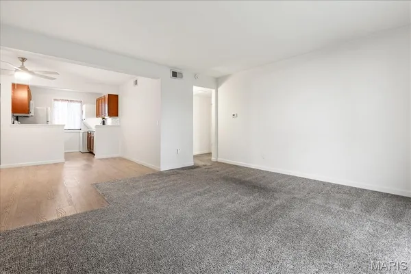 $114,900 | 1722 Gascony Parc Drive, Unit 1722, Lake St. Louis, MO 63367