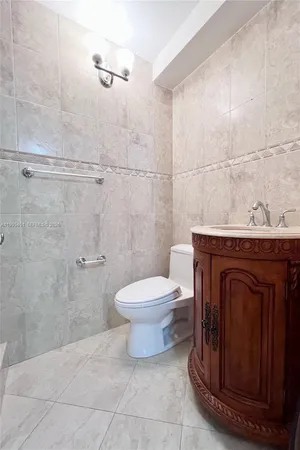 $3,900 | 1890 Brickell Avenue, Unit 6, Miami, FL 33129