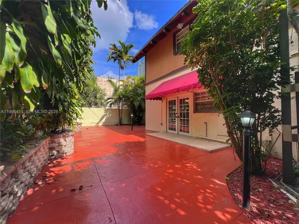 $3,900 | 1890 Brickell Avenue, Unit 6, Miami, FL 33129