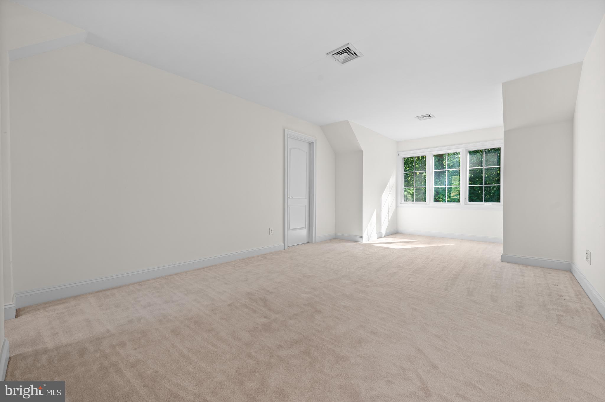 113 Knightsbridge Road Wynnewood, PA 19096 - Photo 33 of 36 3rd Floor Bedroom