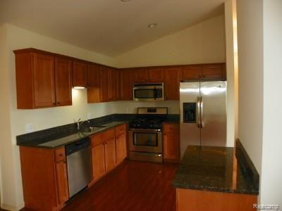17081 East 14 Mile Road, Unit 14 Fraser, MI 48026 - Photo 9 of 17 KITCHEN.jpg