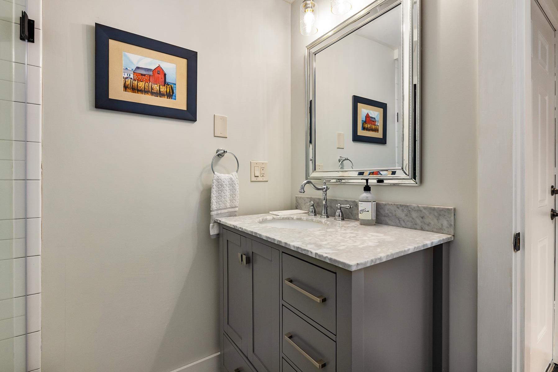 20 Pine Street, Unit A Exeter, NH 03833 - Photo 17 of 39