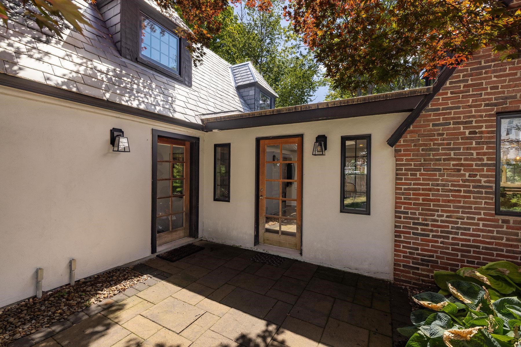 20 Pine Street, Unit A Exeter, NH 03833 - Photo 33 of 39