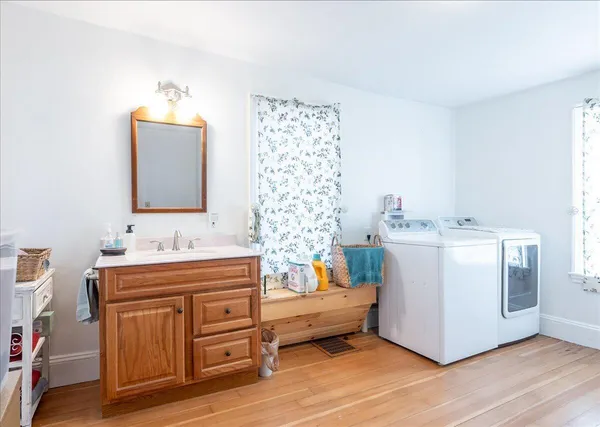 $285,000 | 40 Admontem Avenue, Rockland, ME 04841