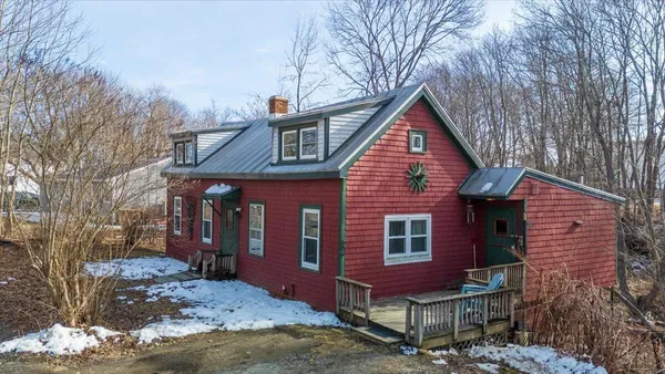 $285,000 | 40 Admontem Avenue, Rockland, ME 04841