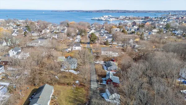 $285,000 | 40 Admontem Avenue, Rockland, ME 04841