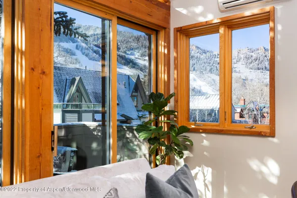 a living room filled with furniture