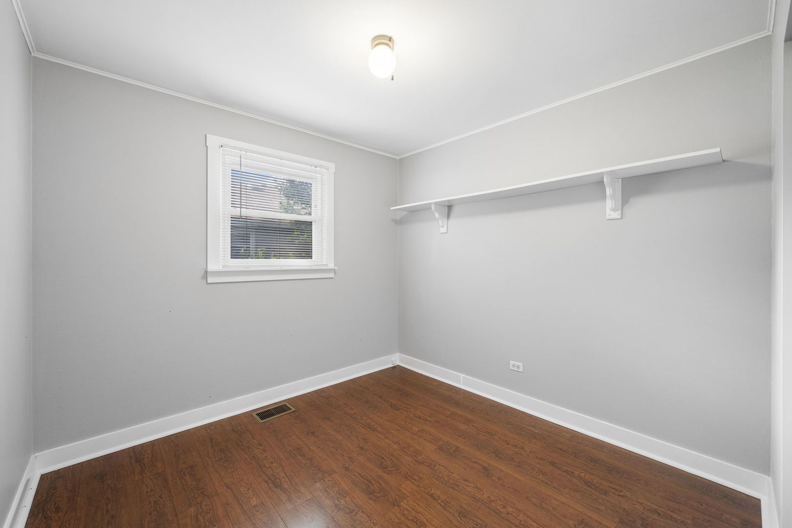 2607 School Drive Rolling Meadows, IL 60008 - Photo 13 of 23