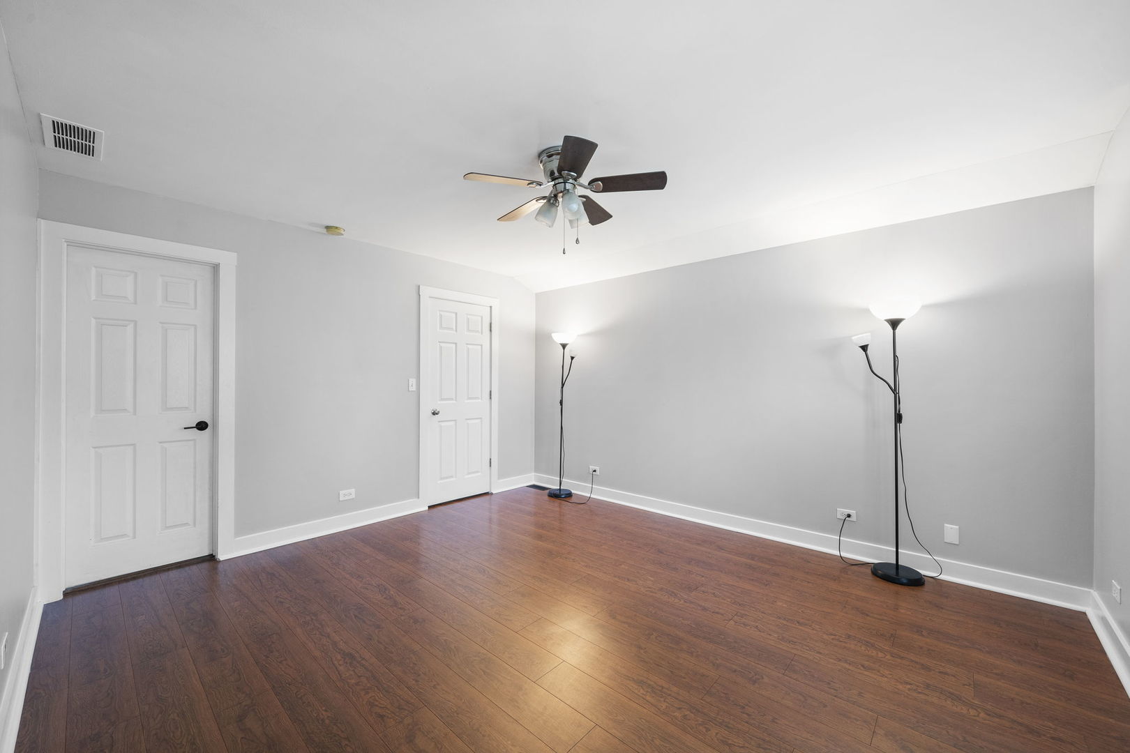 2607 School Drive Rolling Meadows, IL 60008 - Photo 9 of 23