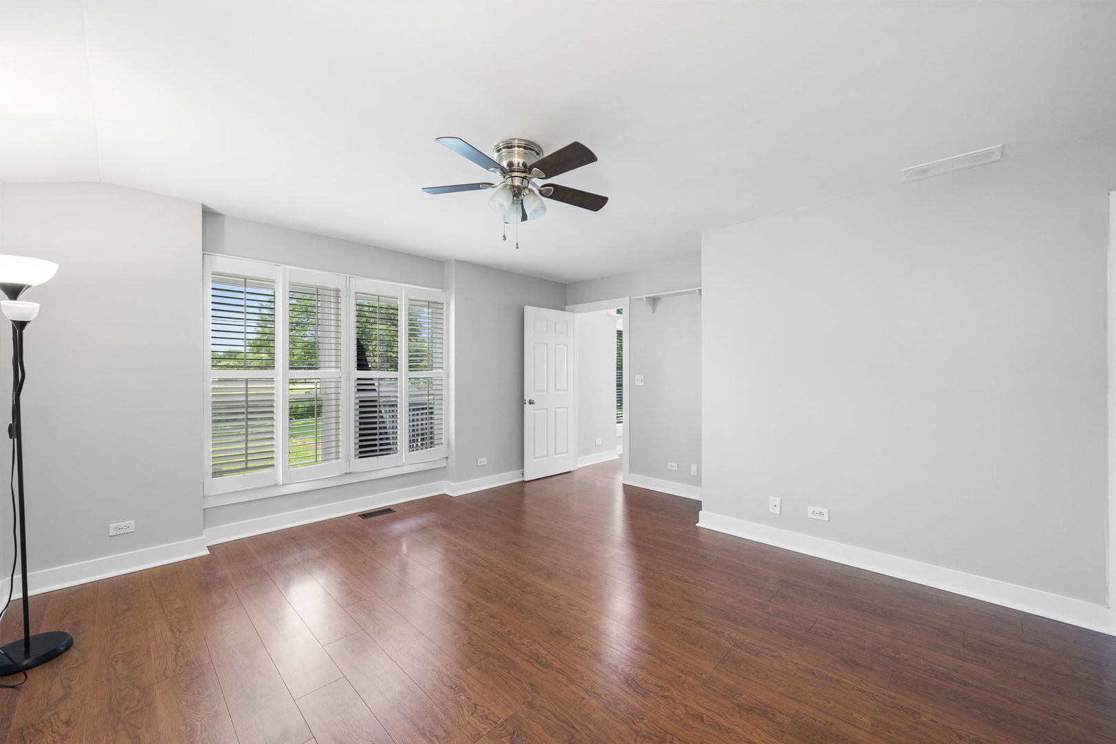 2607 School Drive Rolling Meadows, IL 60008 - Photo 10 of 23