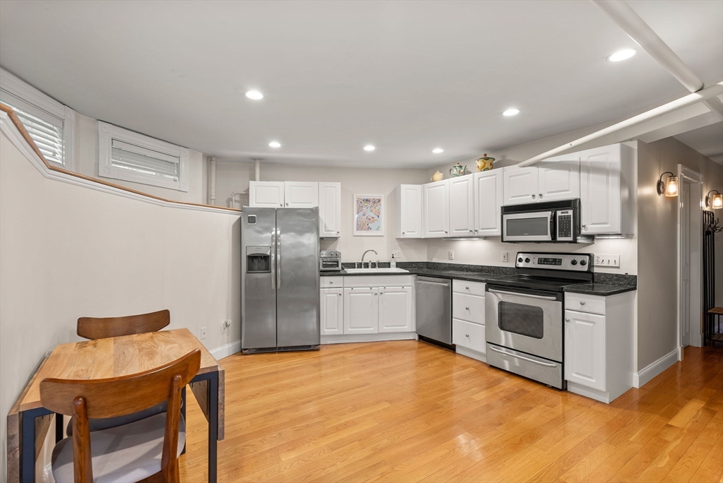 16 Garrison Road, Unit 8 Brookline, MA 02445 - Photo 5 of 32