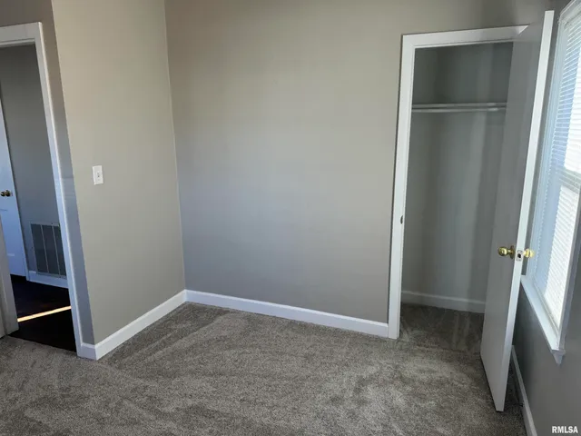 $850 | 3637 Johnson Avenue, Davenport, IA 52802