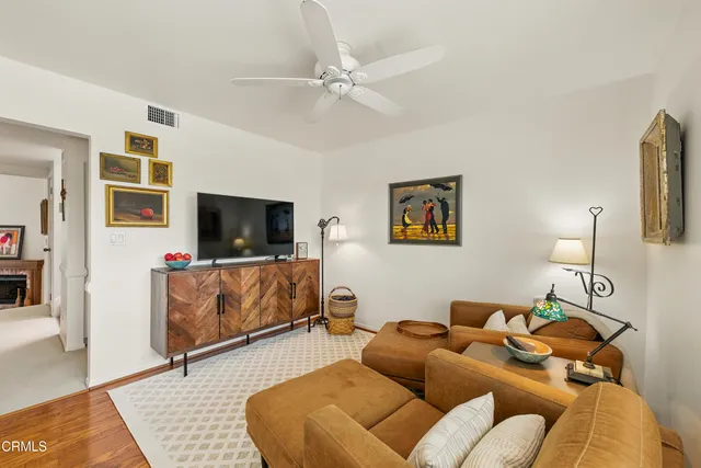 $735,000 | 18751 Hatteras Street, Unit 13, Tarzana, CA 91356